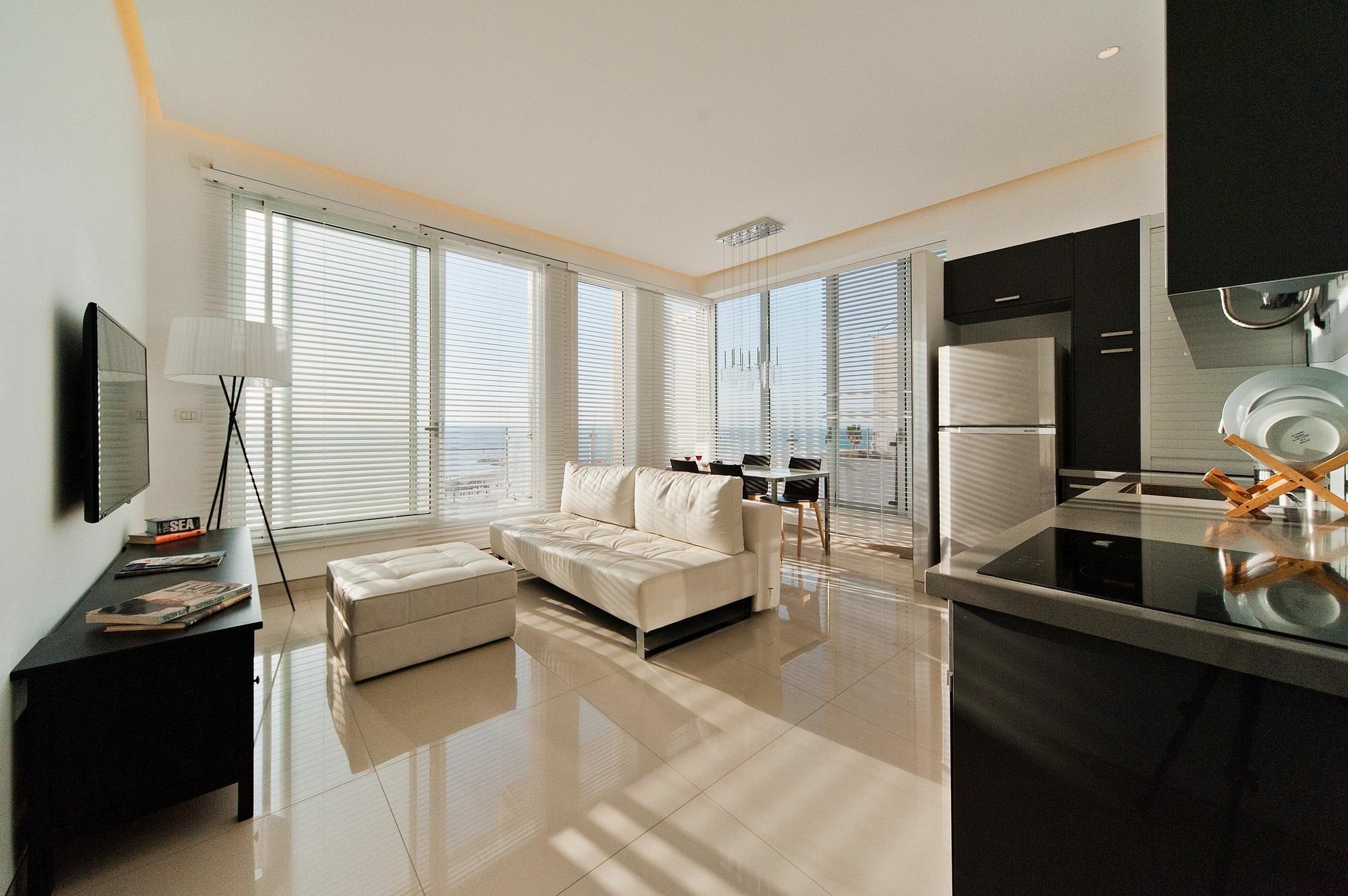 Beach And Sunset Panorama Apartment By Sea N' Rent Тель-Авив Экстерьер фото